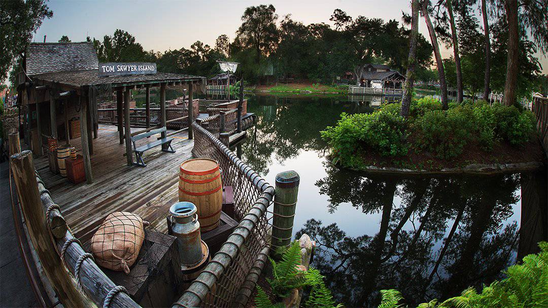 Aunt Polly's Restaurant on Tom Sawyer's Island Updates Menu, Open Through April 28