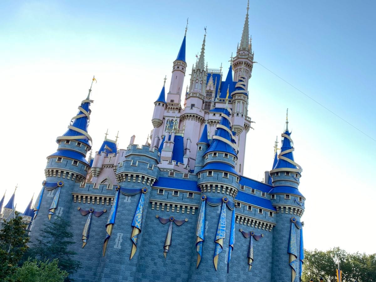 Walt Disney World Announces Resort, Waterpark, and Mini Golf Closures & Operational Impacts Due to Hurricane Ian