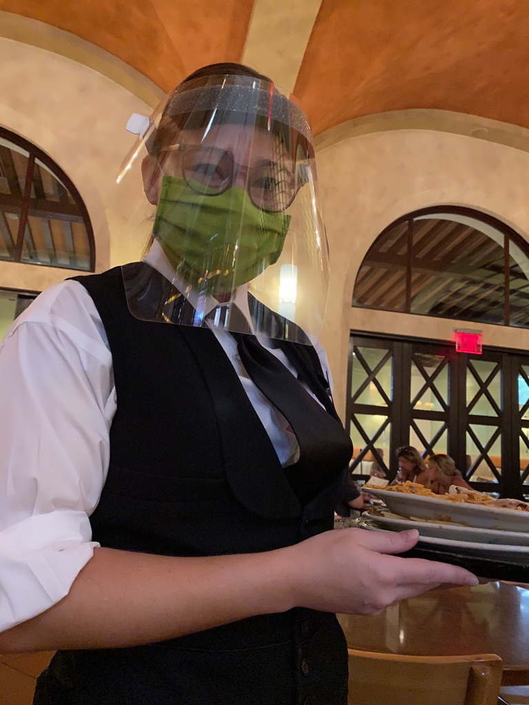 Face Shields No Longer Required for Any Cast Members at Walt Disney World