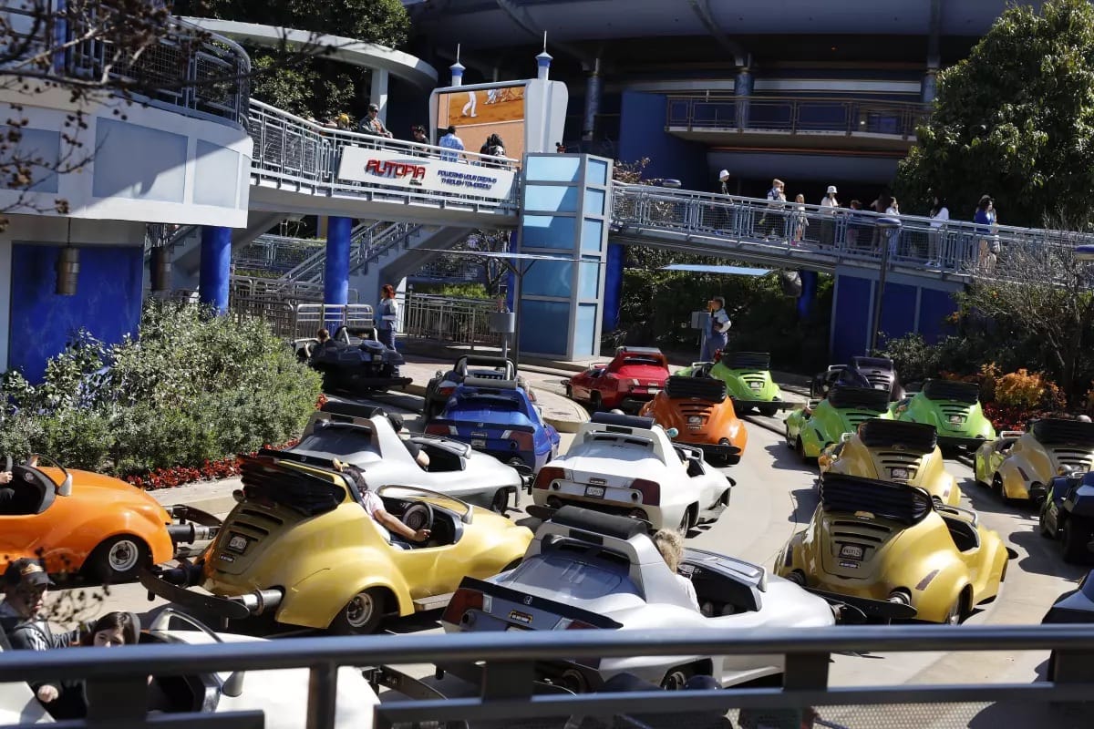 Disneyland’s Autopia to Replace Gas Cars with Electric/Hybrids