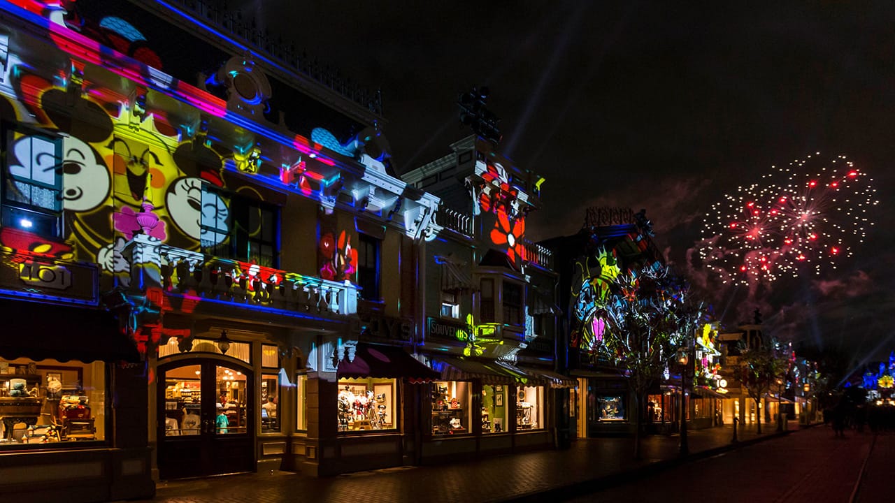 Watch #DisneyParksLIVE Stream of ‘Mickey’s Mix Magic’ from Disneyland Park, March 19 at 9:25 p.m. PT (11:25 a.m. CT)