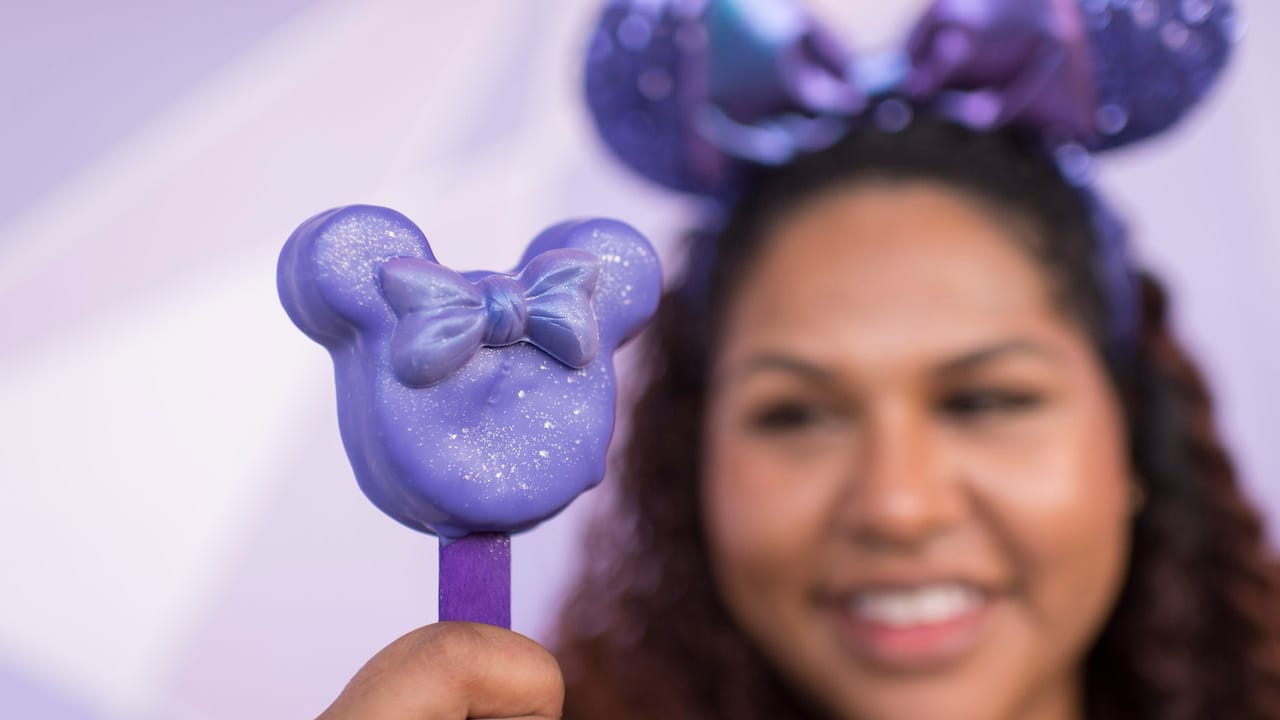 Check Out These Awesome V.I.PASSHOLDER Perks For January