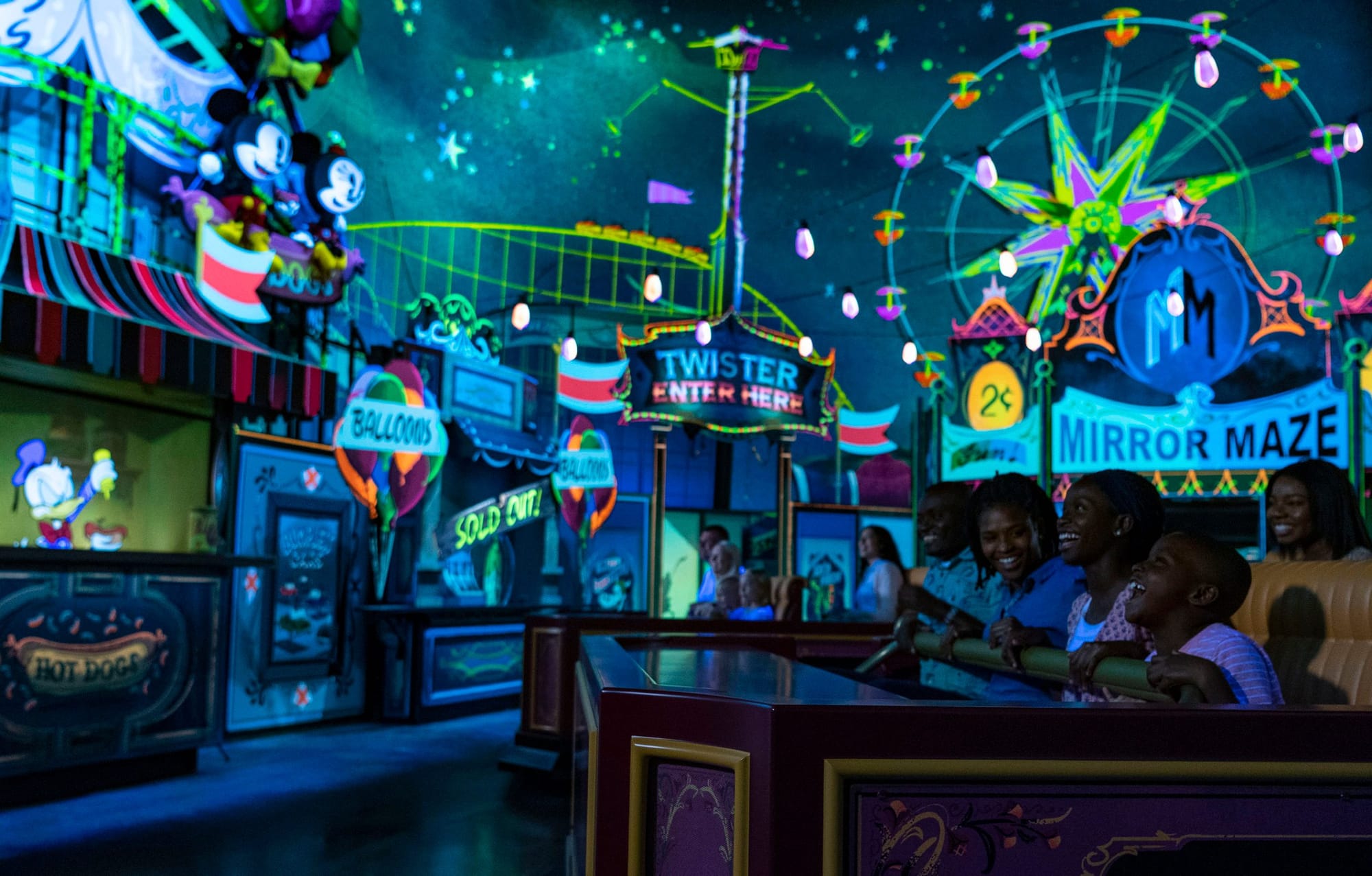 Mickey and Minnie's Runaway Railway Disneyland Virtual Queue and Hours Announced