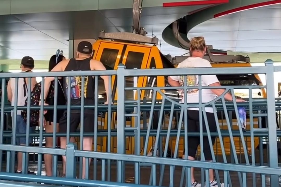 BREAKING: Disney Skyliner Crashes; System Back Online